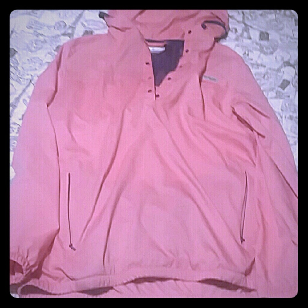 Women's Columbia pullover hoodie